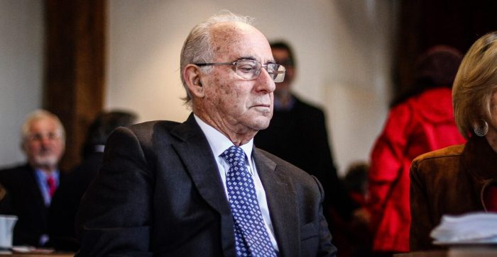 Exsenador Sergio Bitar exhorta a civiles y Fuerzas Armadas a «apuntar al desafío nacional de fortalecer la democracia» Exsenador Sergio Bitar exhorta a civiles y Fuerzas Armadas a