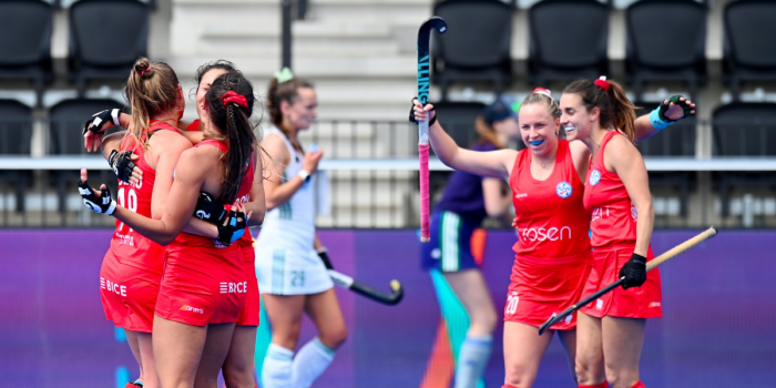 Diablas históricas: Chile clasifica a octavos de final del Mundial de Hockey Césped pese a caer ante Países Bajos Diablas históricas: Chile clasifica a octavos de final del Mundial de Hockey Césped pese a caer ante Países Bajos
