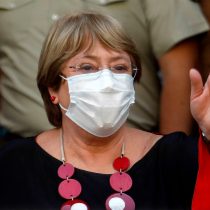 Expresidenta Michelle Bachelet llegó a Chile tras visita a Perú