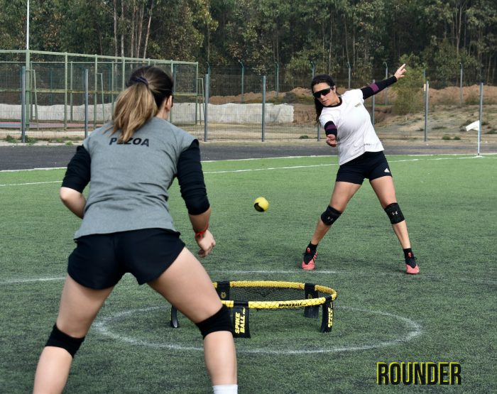 ¿Qué es el Roundnet o Spikeball? El desconocido deporte donde una chilena y un chileno representarán al país en el primer mundial de Bélgica