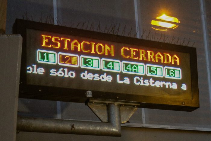 Metro ofrece justificativo para pasajeros afectados tras incidente en Línea 2 Metro ofrece justificativo para pasajeros afectados tras incidente en Línea 2
