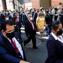 Primer ministro de Perú renuncia en medio de investigaciones de corrupción en gobierno