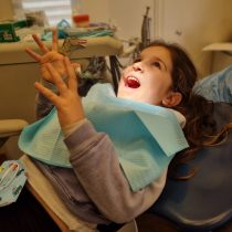 Operativo dental en Panguipulli mejoran la salud bucal de más de 290 niños y niñas de la comuna