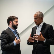 Presidente Gabriel Boric se reúne con Barack Obama en Estados Unidos y comparten avanzar en justicia social en América