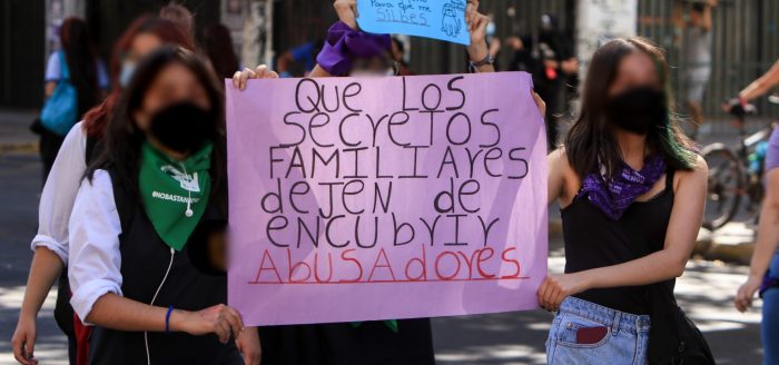“Te violaron porque tu mamá no te enseñó a agarrarte los calzones”: Película visibilizará los abusos encubiertos del núcleo familiar chileno “Te violaron porque tu mamá no te enseñó a agarrarte los calzones”: Película visibilizará los abusos encubiertos del núcleo familiar chileno