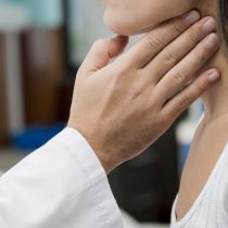 Cáncer de tiroides: El tumor que afecta principalmente a mujeres entre 30 y 50 años