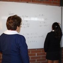 Estudio liderado por la Dra. Lorena Ortega sobre inclusión de niñas en clases de matemáticas gana premio al mejor paper 