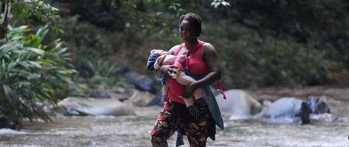 Récord de migrantes que han cruzado en 2022 el Tapón del Darién supera el de una década Récord de migrantes que han cruzado en 2022 el Tapón del Darién supera el de una década