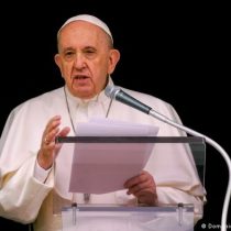 Papa Francisco le pide a Putin que detenga la guerra y rechaza anexiones