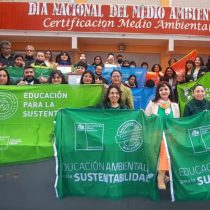 Entregan certificación ambiental a 15 establecimientos educacionales de Antofagasta