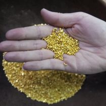 Cochilco apunta que producción del oro en Chile subirá un 28% en 2024