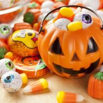 ¿Cómo evitar problemas de salud bucal con las golosinas en Halloween? 