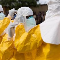 Uganda cierra escuelas para frenar brote de ébola