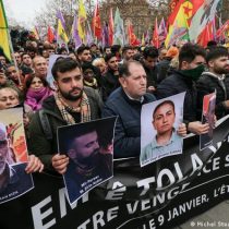 Autor de tiroteo en París es inculpado e ingresa a prisión