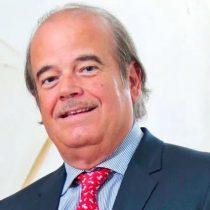CMF multa a gerente general de BCI y exministro de Piñera por violar nueva prohibición de Ley de Agentes de Mercado