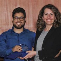 Premio a Investigador Joven reconoció trabajo sobre psicología experimental y educativa en Chile