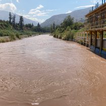 Aguas Andinas inicia recuperación de reservas de agua luego de evento de turbiedades en ríos que abastecen a la ciudad