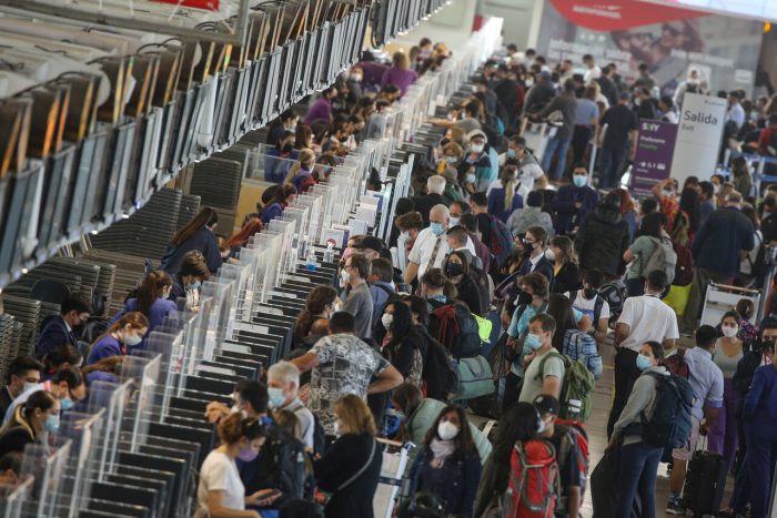 Pasajero provocó demoras en vuelos tras dar falso aviso de bomba en Aeropuerto de Iquique