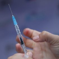 Vacunación con bivalente estancada: el desaprovechamiento que Chile no puede permitirse