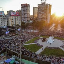 U. de Chile celebró sus 180 años con Novena Sinfonía de Beethoven: reunió más de 5 mil personas en plena zona cero del estallido social