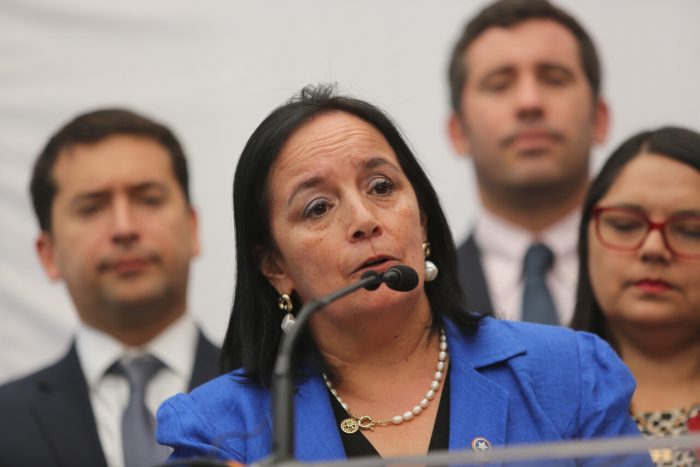 Senadora Carmen Gloria Aravena (ex-Evópoli) se incorpora oficialmente al Partido Republicano