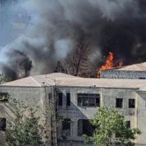 Reportan incendio en el Hospital Barros Luco: fuego afecta a antiguo sector de maternidad