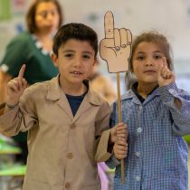 Estudio liderado por profesora de Harvard demuestra que es posible reducir el ausentismo escolar crónico en Chile