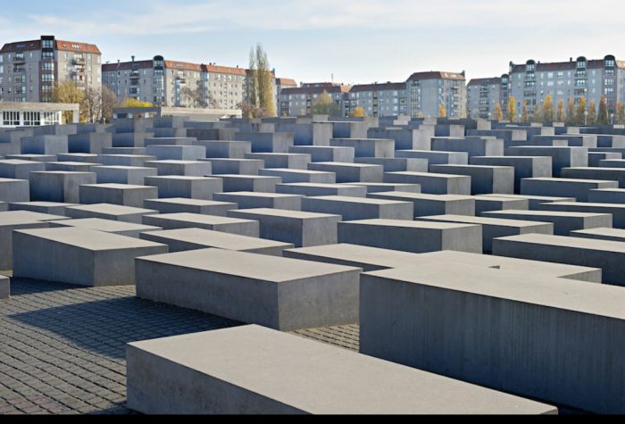 Mujeres, Holocausto y memoria