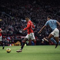 ¿Influía el offside de Rashford? Manchester United gana derby al City con polémico gol