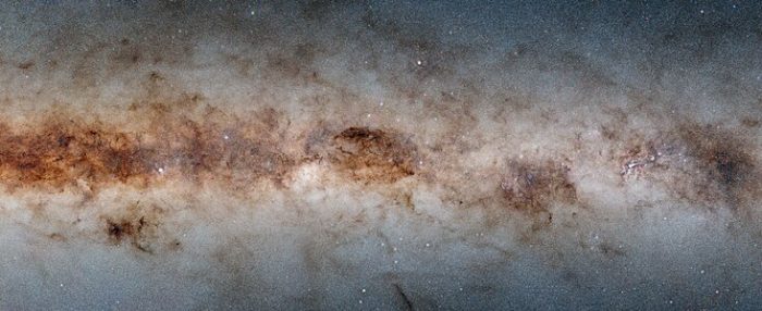 Telescopio del Observatorio de Cerro Tololo revela majestuoso panorama con miles de millones de objetos en la Vía Láctea