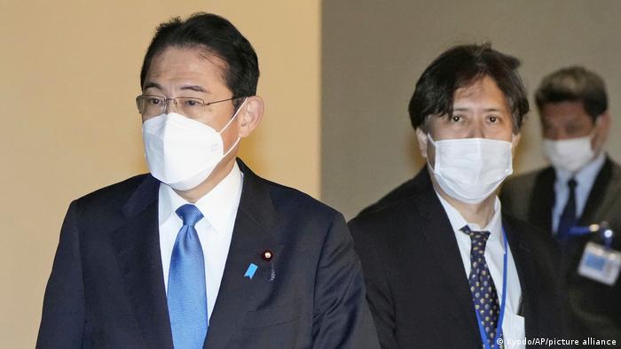Primer ministro de Japón destituye a funcionario por comentarios homófobos