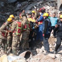 Hallan tres sobrevivientes en Turquía a casi dos semanas del terremoto