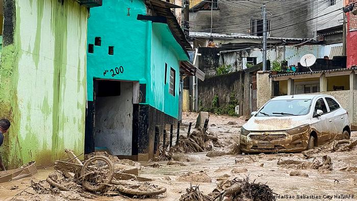 Sube a 36 la cifra de muertos por temporal en Brasil