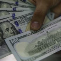 Dólar vuelve a caer quedando bajo los $790 ante los datos inflacionarios de Estados Unidos