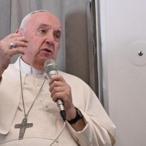 Papa Francisco dice que leyes que criminalizan a las personas LGBT son un 