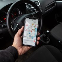 Sernac demanda a aseguradoras por no entregar dispositivos GPS y buscará compensar a consumidores
