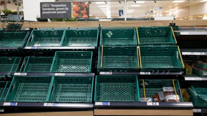 Estanterías vacías y un PIB peor que el de Rusia: 4 síntomas del mal momento que enfrenta la economía de Reino Unido Estanterías vacías y un PIB peor que el de Rusia: 4 síntomas del mal momento que enfrenta la economía de Reino Unido