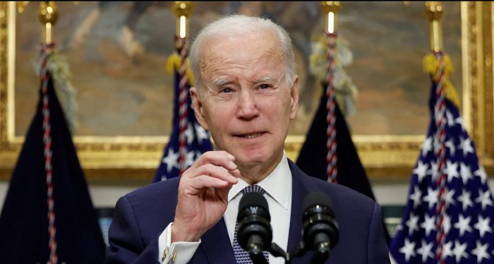 Joe Biden insta al Congreso a endurecer sanciones contra ejecutivos tras colapsos bancarios: 
