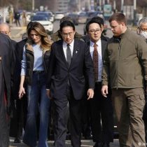 Primer ministro de Japón llega a Kiev en “visita histórica”