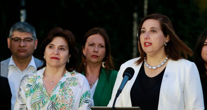 Tras dichos de Paulina Vodanovic (PS), ministra Ana Lya Uriarte descarta haber estado en contra de cambio de gabinete