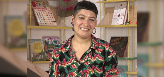 Mujeres con cuento: Estéfani Díaz Azúa, la mediadora cultural que fomenta la lectura entre niños y niñas