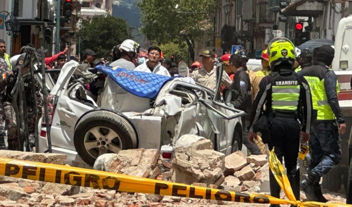 Primer balance cifra en 14 los fallecidos tras terremoto en Ecuador y uno en Perú