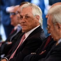 Sebastián Piñera apunta hacia los ineficientes organismos de inteligencia en su declaración ante la fiscal Chong